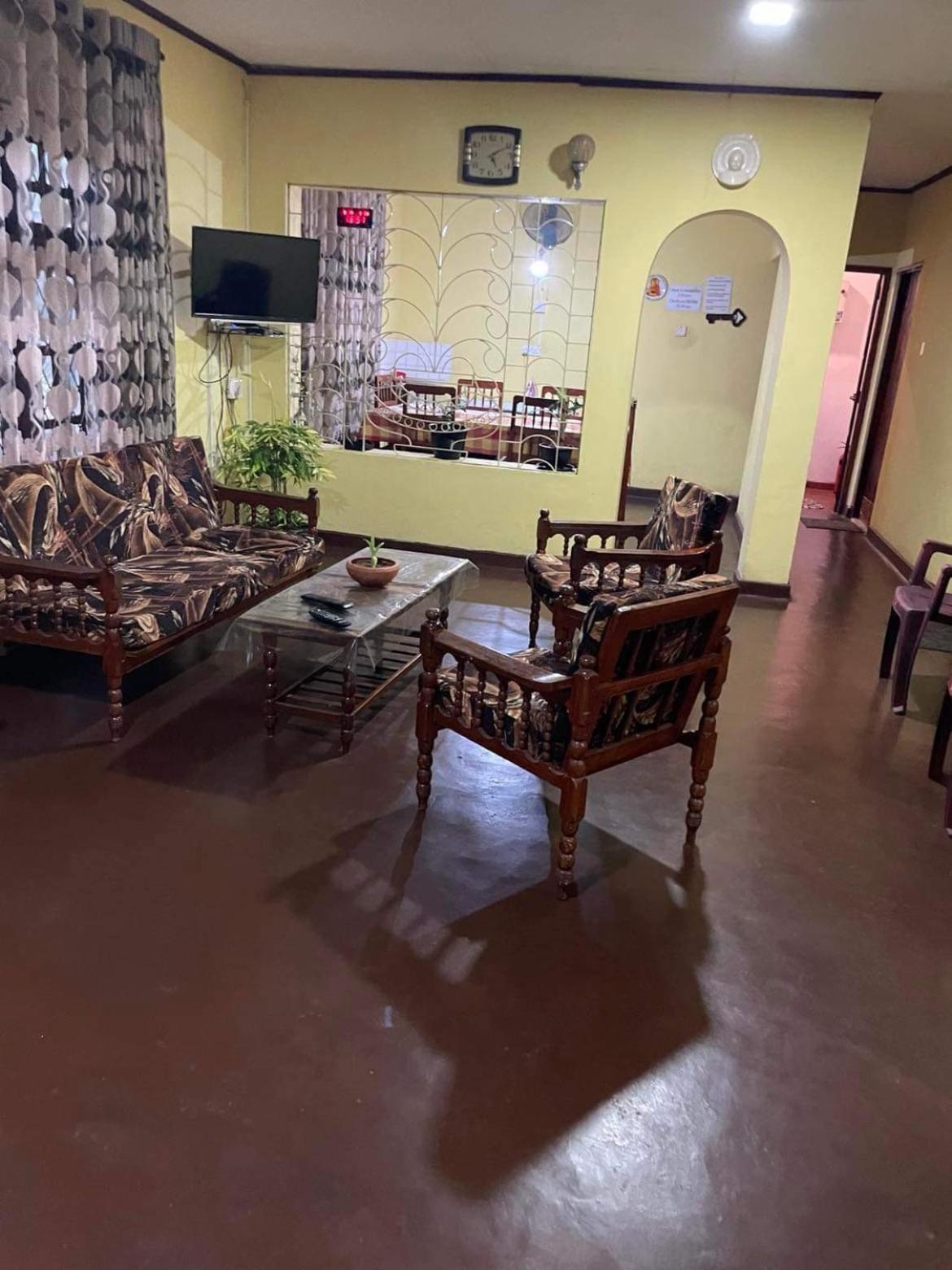 Olivia Homestay أنرادابورام المظهر الخارجي الصورة