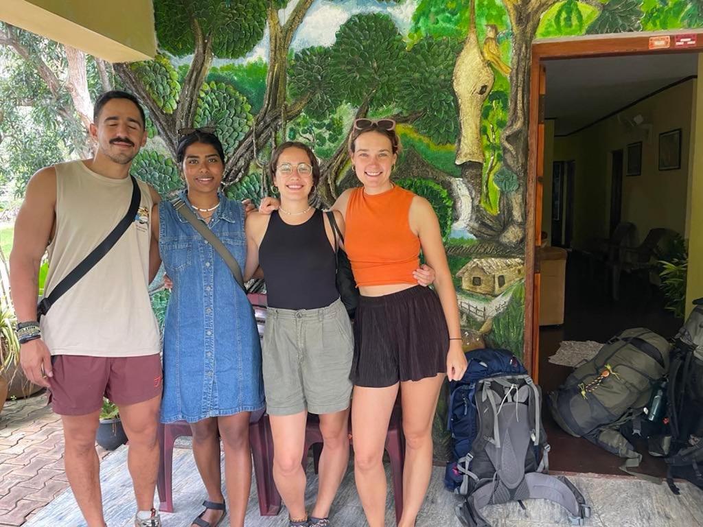 Olivia Homestay أنرادابورام المظهر الخارجي الصورة